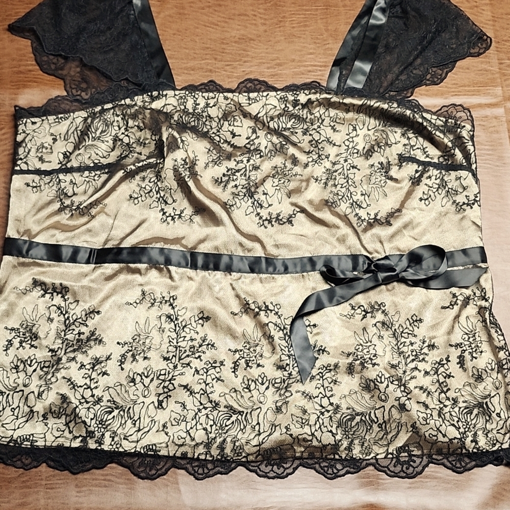 Lane Bryant Women's Plus Size 26/28 Black Lace & Gold Tank Top NWT